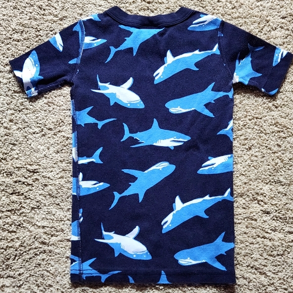 Hanna Andersson shark pajama top Size 6-7 navy light blue white - Picture 3 of 4